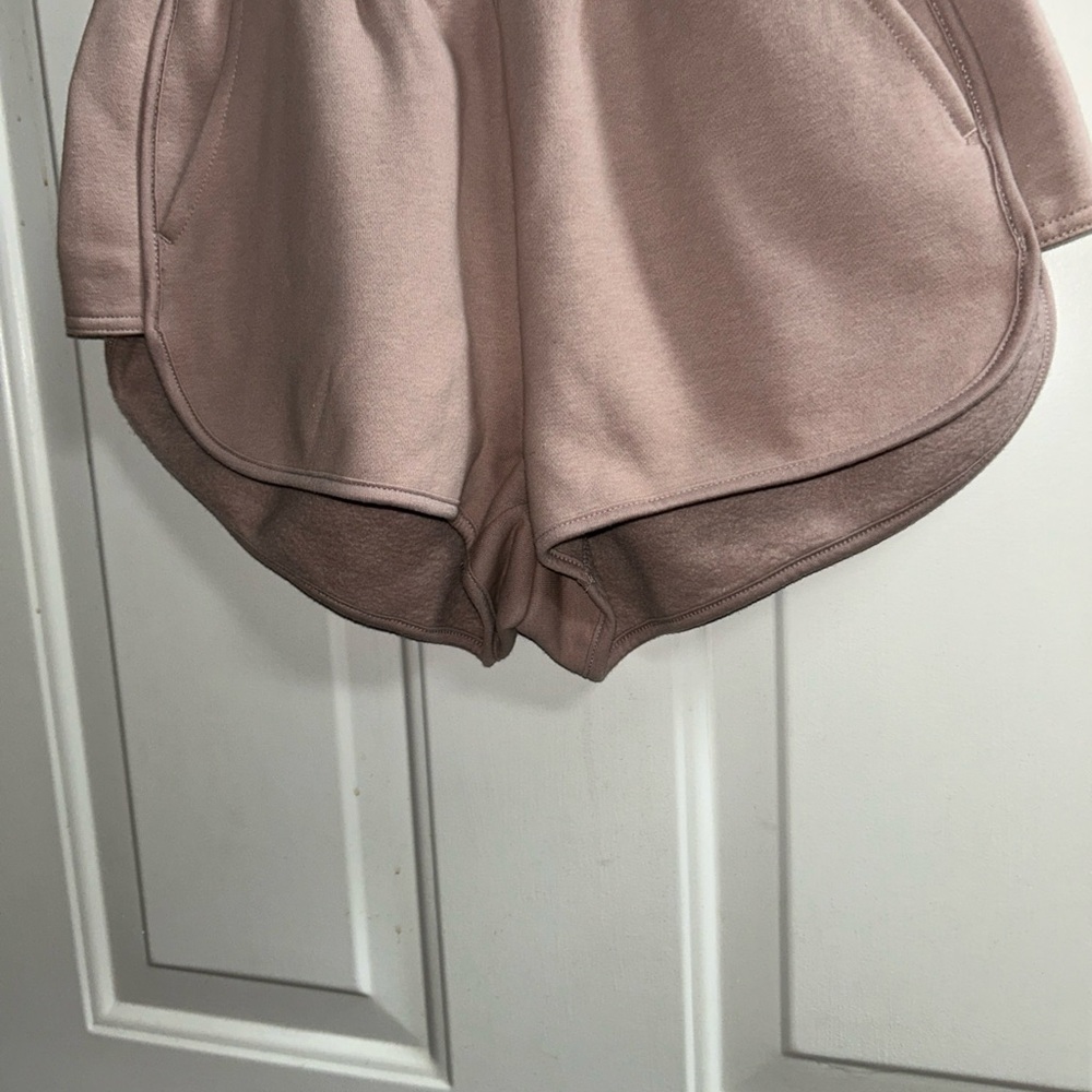 new GYMSHARK Original Legacy taupe fitness shorts Sz XS - Picture 2 of 11